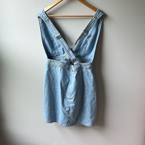 BDG Jean dress size 6 - Picture 2 of 5